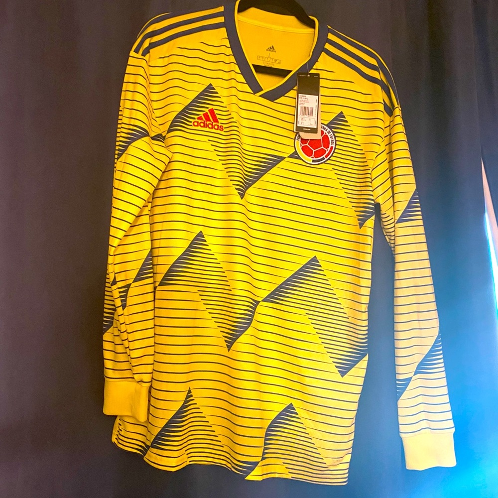 19/20 Men’s Colombia Home jersey